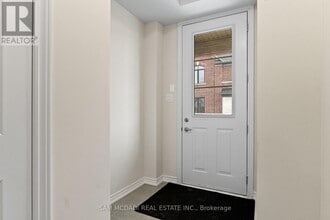 1372 Blueprint Cmn in Burlington, ON - Building Photo - Building Photo