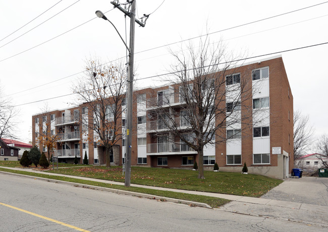 350 Regina St N in Waterloo, ON - Building Photo - Building Photo