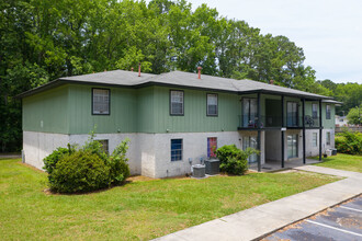 Ponderosa Forest Apartments in Savannah, GA - Building Photo - Primary Photo