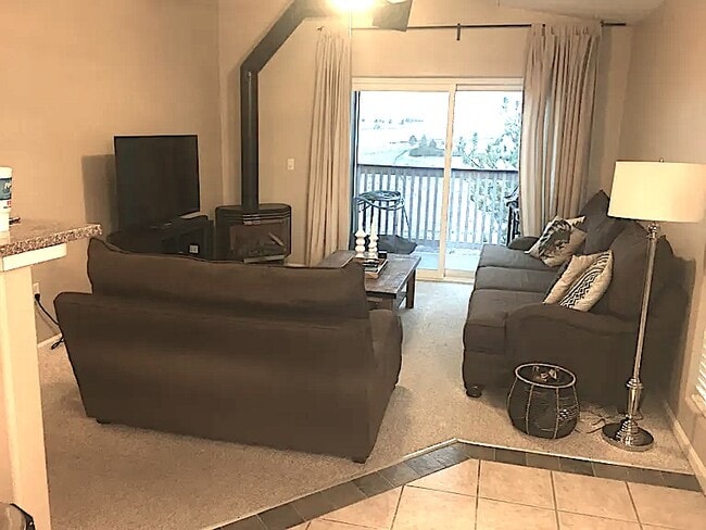 8415 Pebble Creek Way in Littleton, CO - Foto de edificio - Building Photo