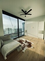 70 Rainey St, Unit 1307 in Austin, TX - Building Photo