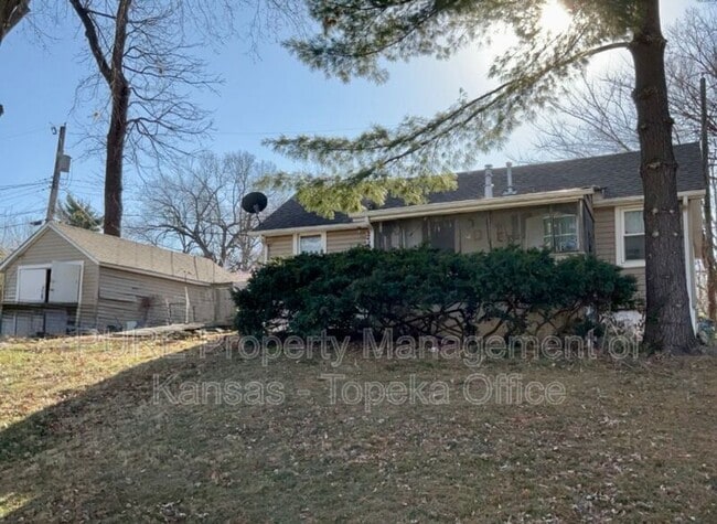 property at 9419 East 14th St S