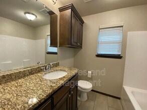 405 Pearl St in Yukon, OK - Foto de edificio - Building Photo