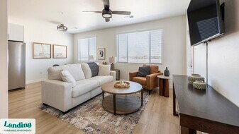 255 N Camino Mercado in Casa Grande, AZ - Building Photo