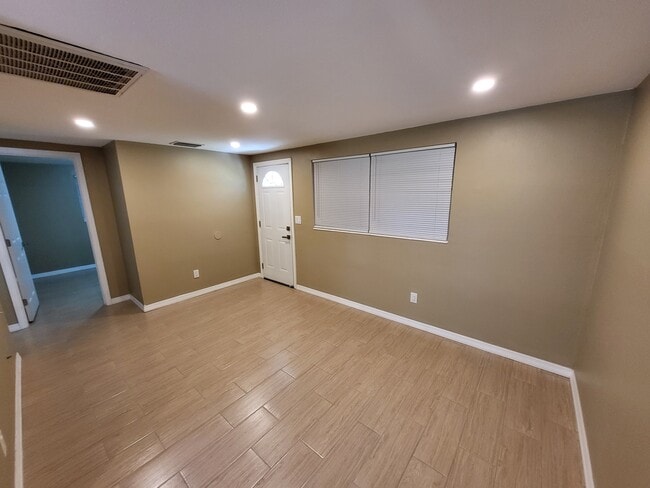 4901 23rd Ave S, Unit DUPLEX, Unit DUPLEX