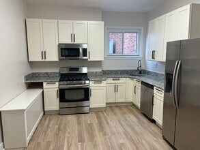 457 Cedarville St in Pittsburgh, PA - Building Photo - Building Photo