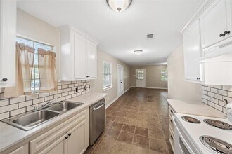 202 Penick Rd in Waller, TX - Building Photo - Building Photo
