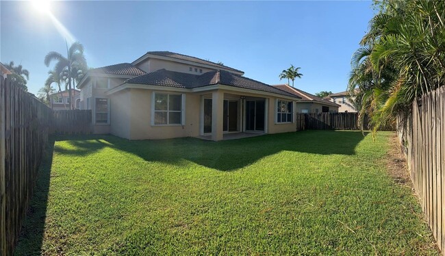 4304 Diamond Row in Weston, FL - Building Photo - Building Photo