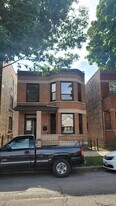 3317 S Union Ave, Unit 2nd floor in Chicago, IL - Building Photo