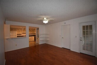 8246 Fairways Cir in Ocala, FL - Building Photo - Building Photo