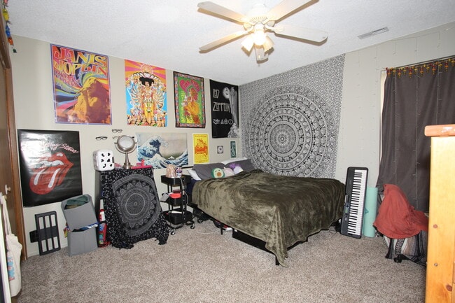 1312 Ohio St, Unit 2 in Lawrence, KS - Building Photo - Building Photo