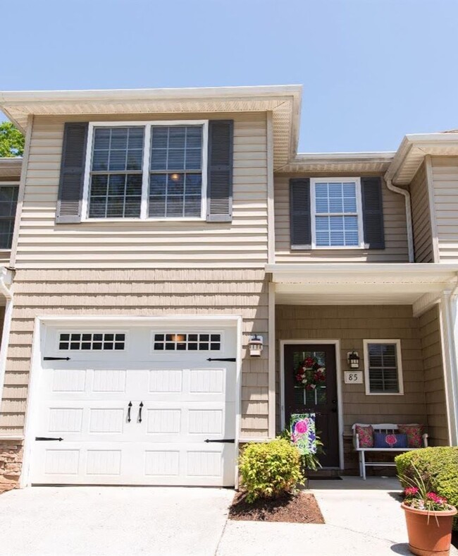 property at 89 Catherine Ct
