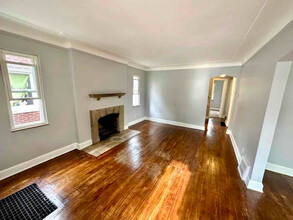 9452 Lakepointe St in Detroit, MI - Foto de edificio - Building Photo