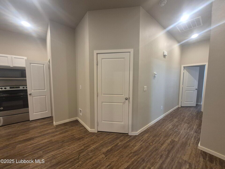 2110 Kokomo Ave in Lubbock, TX - Building Photo