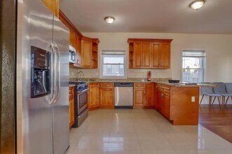 52 Paterson St in Jersey City, NJ - Building Photo - Building Photo