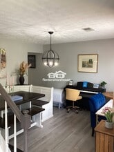 11100 Abbotts Station Dr in Duluth, GA - Building Photo - Building Photo