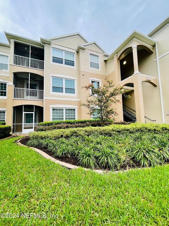7990 Baymeadows Rd in Jacksonville, FL - Building Photo