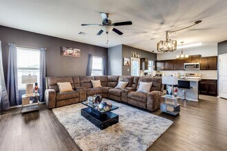 444 Major Lee Ln in Jarrell, TX - Building Photo - Building Photo