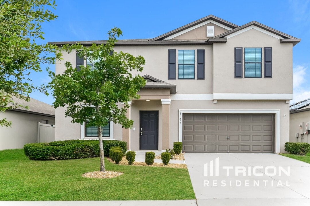 10014 Rose Petal Pl in Riverview, FL - Building Photo