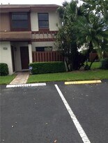 4716 NW 82nd Ave in Lauderhill, FL - Building Photo