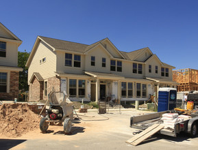 Windermere Townhomes (Duplicate) in Pflugerville, TX - Building Photo - Building Photo