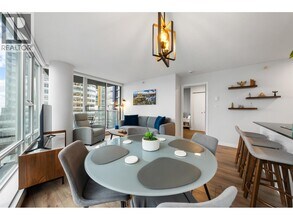 668 Citadel in Vancouver, BC - Building Photo - Building Photo