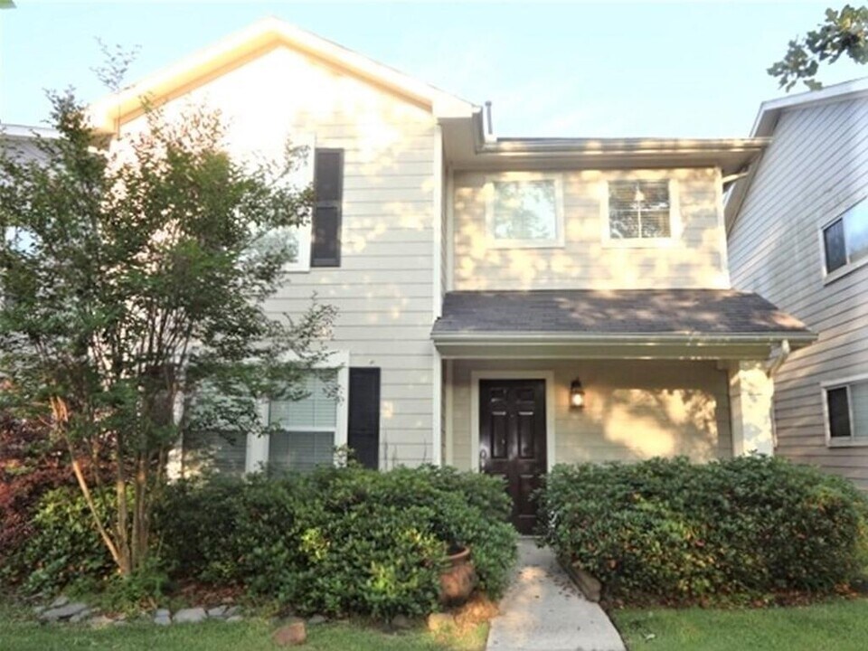 26880 Hailey's Manor in Kingwood, TX - Foto de edificio