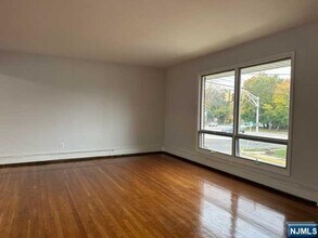 784 Bergen Blvd in Ridgefield, NJ - Building Photo - Building Photo