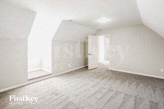 911 E 8th Cir in Kearney, MO - Building Photo - Building Photo