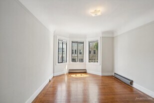 2425 Fillmore St in San Francisco, CA - Building Photo