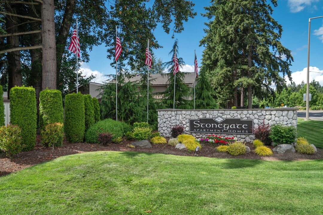 Stonegate Apartments in Lakewood, WA - Foto de edificio