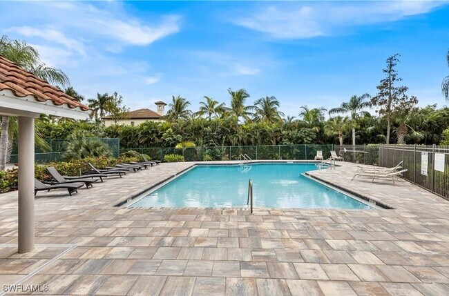 4325 Covey Cir in Naples, FL - Building Photo - Building Photo