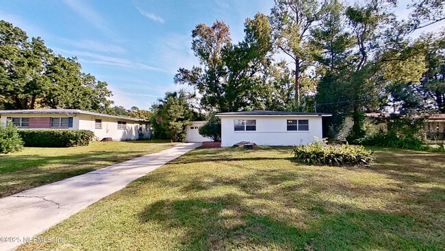 2131 Goltare Dr in Jacksonville, FL - Building Photo - Building Photo