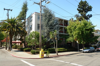 Montecito House in Oakland, CA - Building Photo - Building Photo