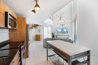 350 S Miami Ave, Unit 713 in Miami, FL - Building Photo - Building Photo