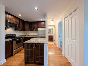 1091 Rodenburg Rd in Roselle, IL - Building Photo - Building Photo