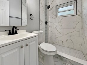 10512 51st Terrace N in St. Petersburg, FL - Building Photo - Building Photo