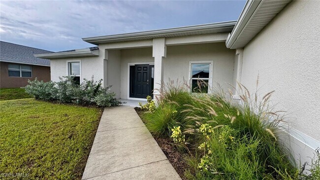 2109 NE 15th Terrace in Cape Coral, FL - Building Photo - Building Photo