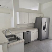 425 Ash St in Sebastian, FL - Building Photo - Building Photo