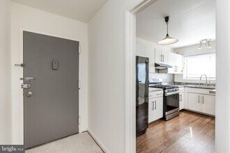 10650 Weymouth St in Bethesda, MD - Building Photo - Building Photo