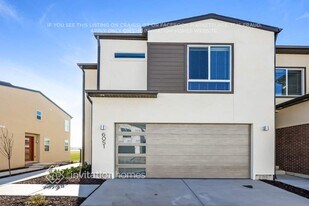 6051 Lower Brk Ln in West Jordan, UT - Building Photo