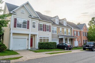 44159 Azalea Ct in California, MD - Building Photo - Building Photo