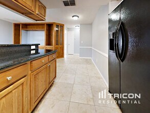 7854 59th St N in Pinellas Park, FL - Foto de edificio - Building Photo