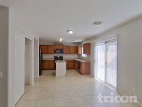 19101 N Meghan Dr in Maricopa, AZ - Building Photo - Building Photo