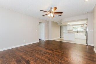 506 Mahogany Dr in Seffner, FL - Building Photo - Building Photo