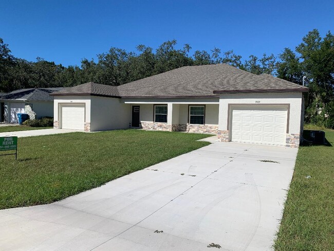 7437 Mead Dr in Spring Hill, FL - Building Photo - Building Photo