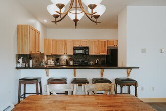 20 Limber Pine Pl in Big Sky, MT - Foto de edificio - Building Photo