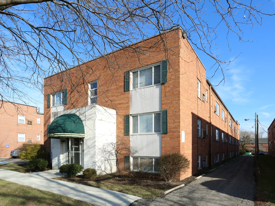 Star King Apartments in Columbus, OH - Building Photo