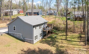 209 Fall Leaves Dr in Fairview, NC - Building Photo - Building Photo