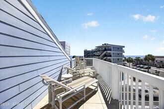 724 1st St S in Jacksonville Beach, FL - Building Photo - Building Photo